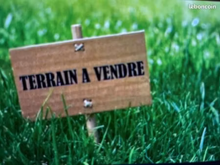 terrain 600 m² nointel