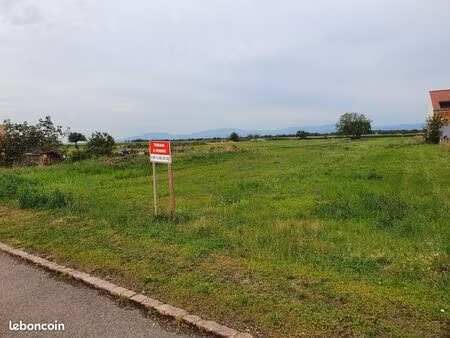 terrain de construction 635 m2+0.67 ares