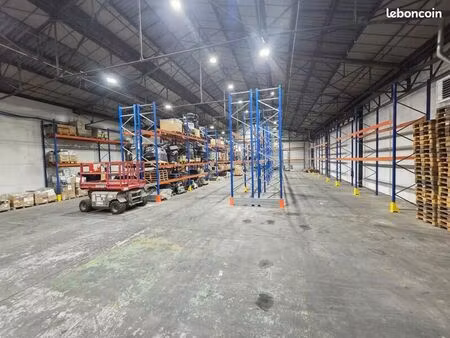 local d'activité 820 m²