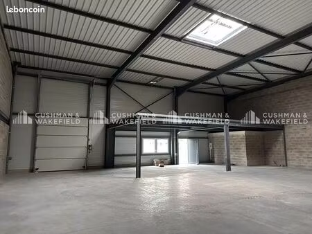 local d'activité 364 m²