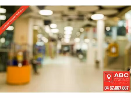 local commercial 1360 m² claira