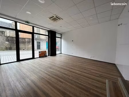 local commercial 39 m² ploermel