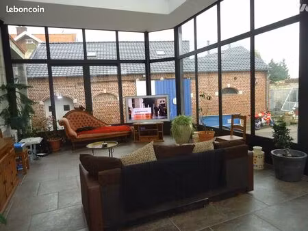 maison 9 pièces 558 m²