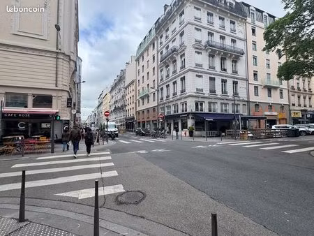 pressing/teinturerie 97 m²