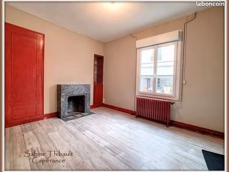 immeuble 8 pièces 145 m²
