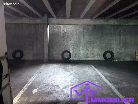 parking/box 11 m² rouen