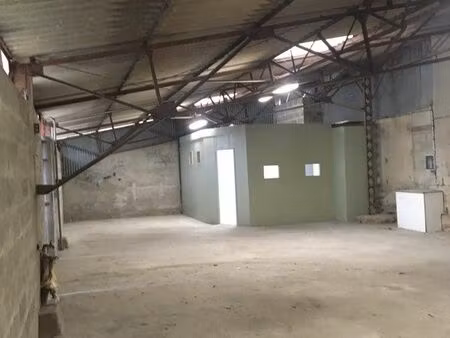 local commercial 150m2 avec bureau à la ferté bernard