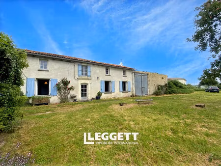 maison 4 pièce(s)  léoville