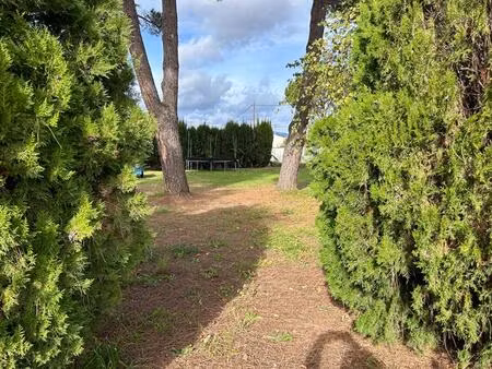 terrain constructible 700 m²