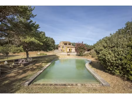 vente propriété 4 pièces 140 m² à bonnieux (84480)  920 000 €