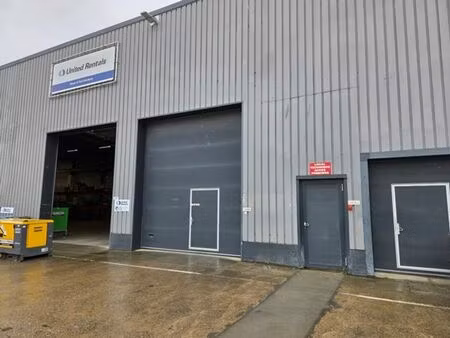 entrepôt de 1.190m²