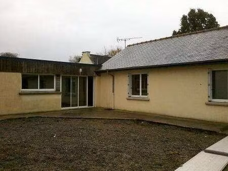 location maison à saint-domineuc (35190) : à louer / 100m² saint-domineuc