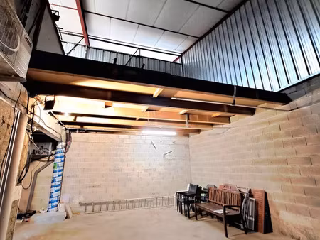 local commercial mixte entrepôt/ bureaux 220 m2