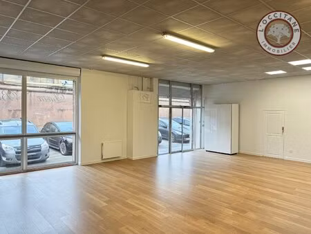 location local commercial l isle jourdain 32600