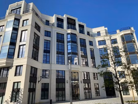 achat local professionnel 548m²