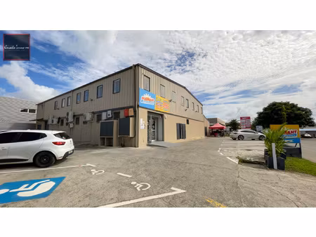 location local commercial 26m² le lamentin 97232