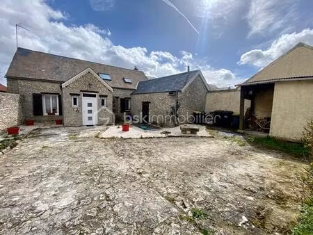 maison de 140 m² à angerville