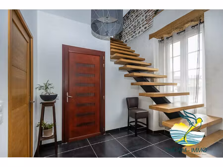 loft avec grande terrasse - centre ville lescar