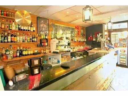 vente restaurant 300 m²