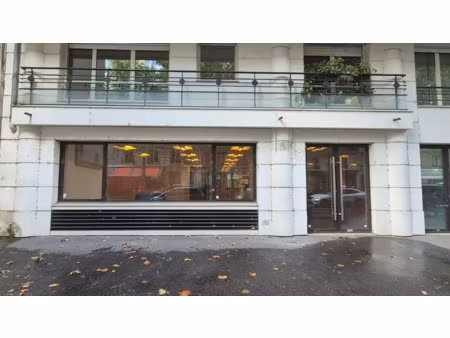 local commercial - 165 m² de rdc - secteur gare de lyon