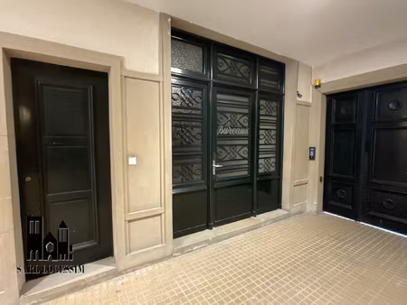 a louer - rue moyenne - local professionnel