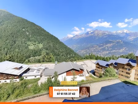 en pied de piste à valfréjus  appartement 3p/ t3 de 32 m2 dernier étage avec ascenseur et 
