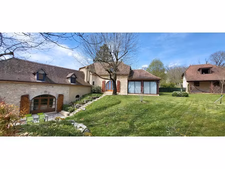 achat maison 8 pièces 176m² cabrerets 46330