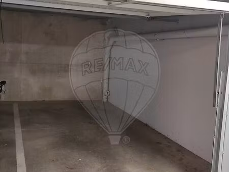 achat parking vichy 03200