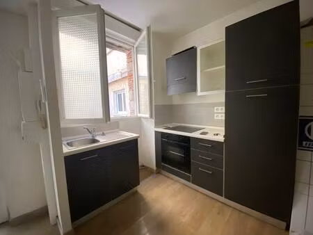 location appartement 1 pièce 22m² castres 81100