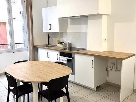 location appartement 3 pièces 63m² bedarieux 34600