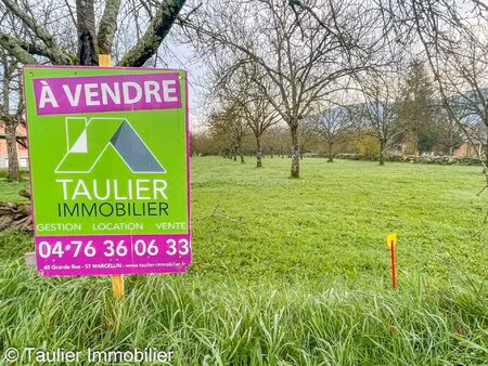 achat terrain 1 400m² vinay 38470
