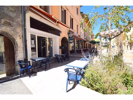 achat local commercial 67m² seyssel 01420