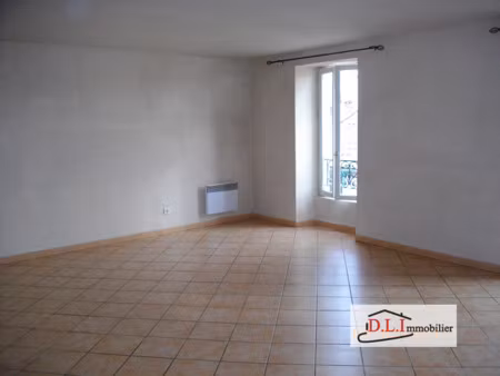 location appartement 3 pièces 80m² lauzerte 82110