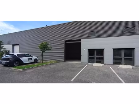 location local commercial 97m² bouloc 31620