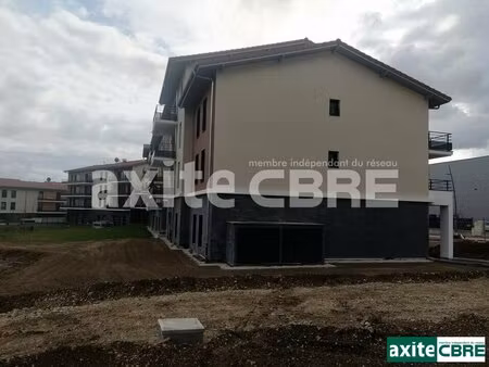 achat local commercial 166m² cessy 01170