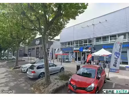 achat local commercial 1 000m² fontaine 38600