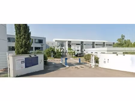 location local professionnel 6 428m²