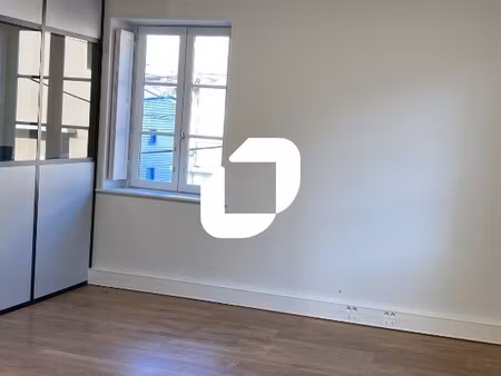 location local professionnel 522m² fleurieu sur saone 69250