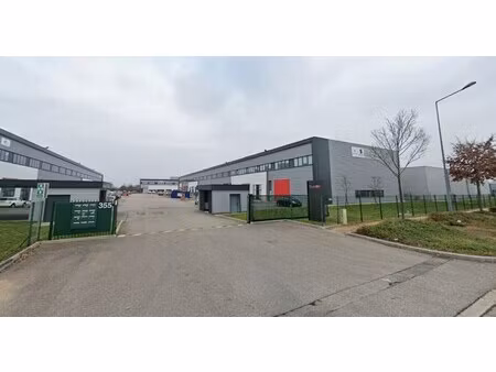 location local professionnel 242m² meyzieu 69330