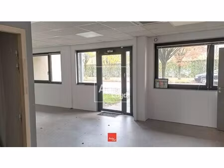 location local professionnel 353m² st martin d heres 38400