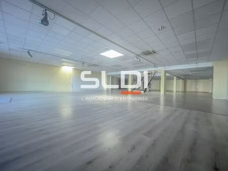 location local commercial 880m² valence 26000