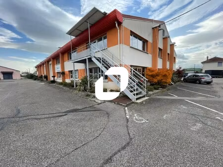 location local professionnel 380m² decines charpieu 69150