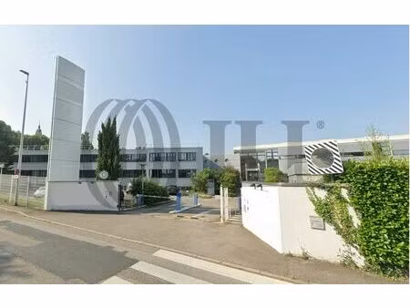 location local professionnel 6 978m² feyzin 69320