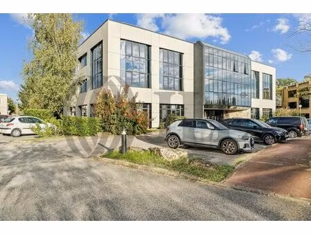 location local professionnel 1 383m² st didier au mont d or 69370