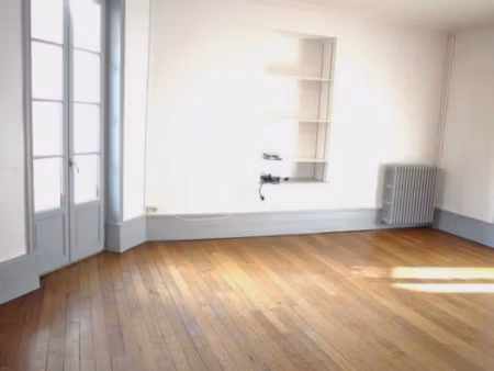 location appartement 1 pièce 40m² bourbon l archambault 03160
