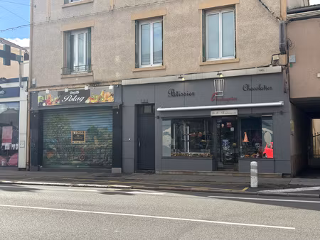 location local commercial 65m² roanne 42300