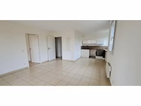 location appartement 2 pièces 44m² aoste 38490