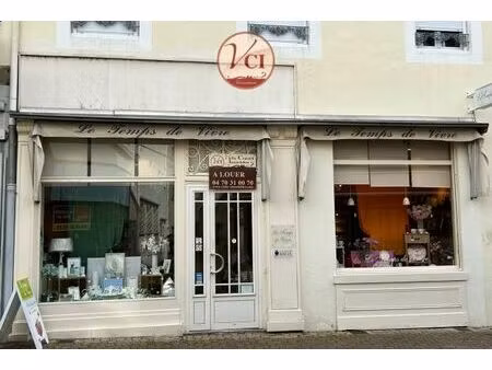 location local commercial 44m² vichy 03200