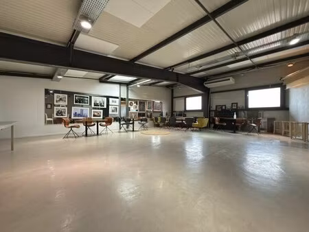 location local professionnel 147m² alixan 26300