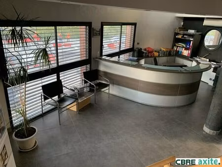 location local professionnel 247m² barberaz 73000